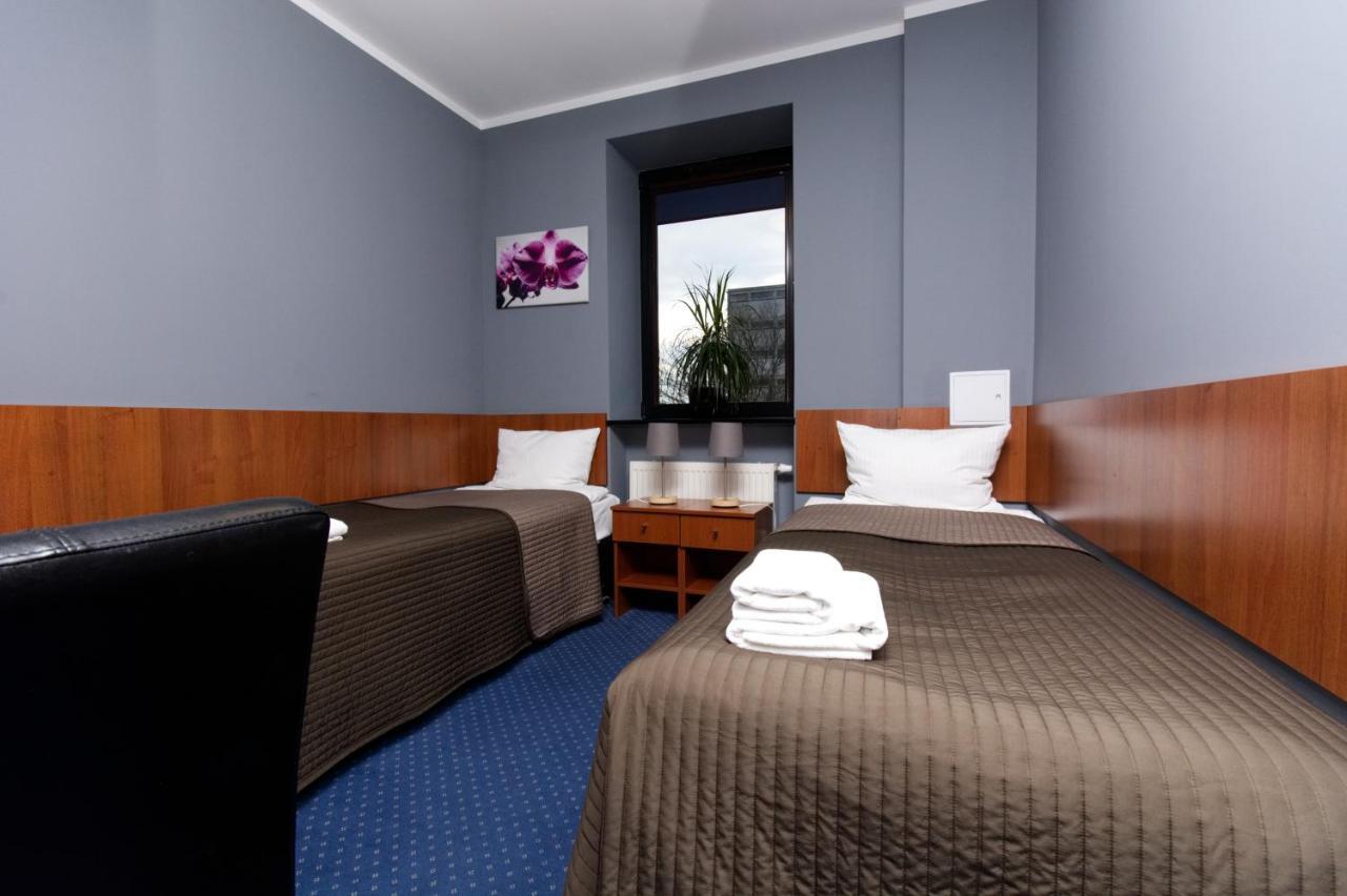 Hotel Level Rypin Екстер'єр фото